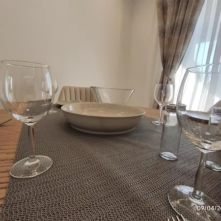 Nyc Apartment *
